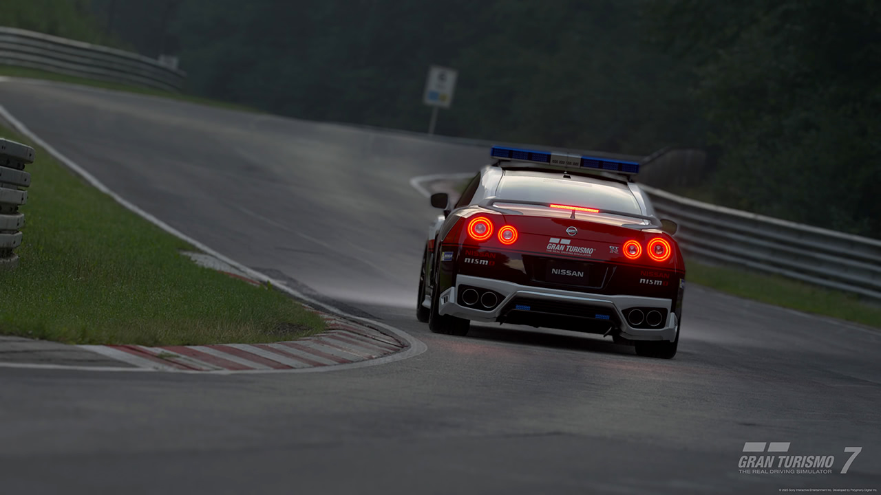 Nissan GT-R Safety Car
