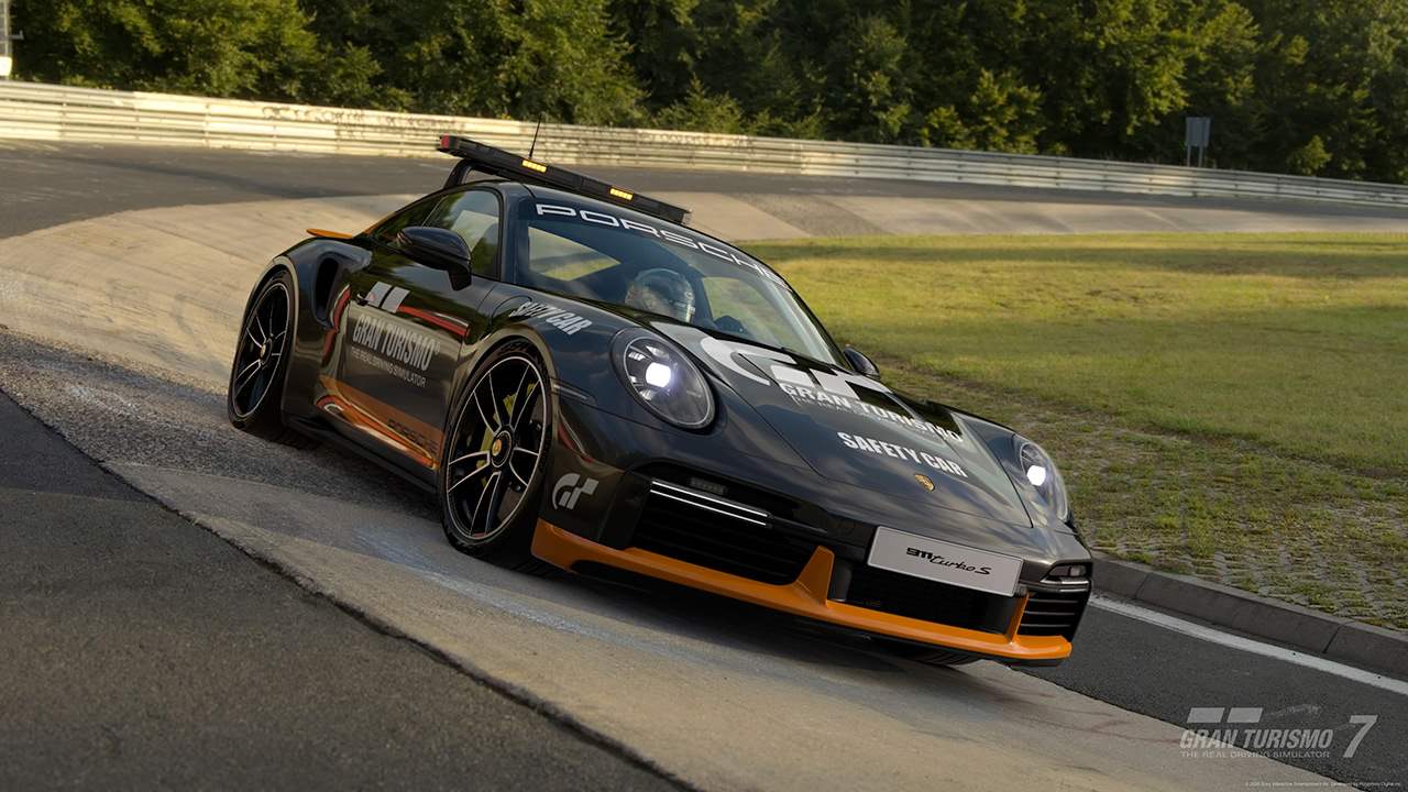 Porsche 911 Turbo S Safety Car (992)