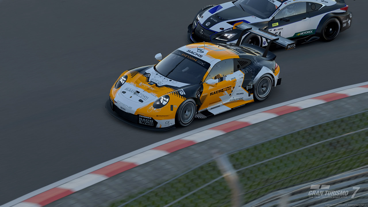 Porsche 911 RSR (991) '17 - Stock