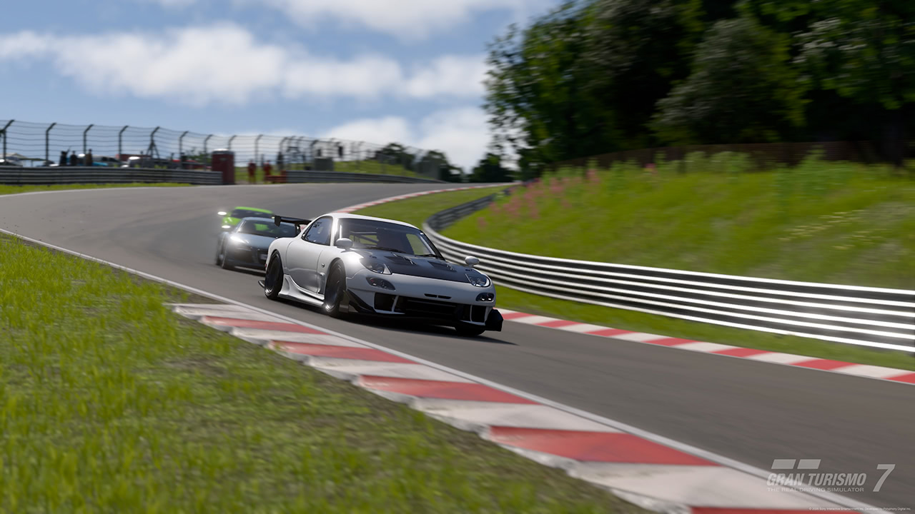 RE Amemiya FD3S RX-7 - 600PP